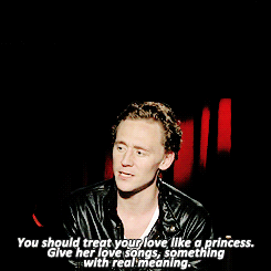 霉霉抖森戀愛(ài)了，大家一起替霉霉把把關(guān)