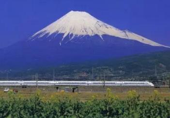 一定要看:不出國門也要知曉各國的餐桌禮儀