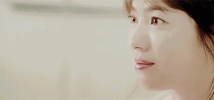 看了《太陽(yáng)的后裔》你一定想知道“撩妹”用英語(yǔ)怎么說(shuō)吧