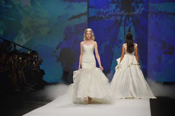 如何剪掉衣服袖子？2016年谷歌搜索次數(shù)最多的十大時尚問題！