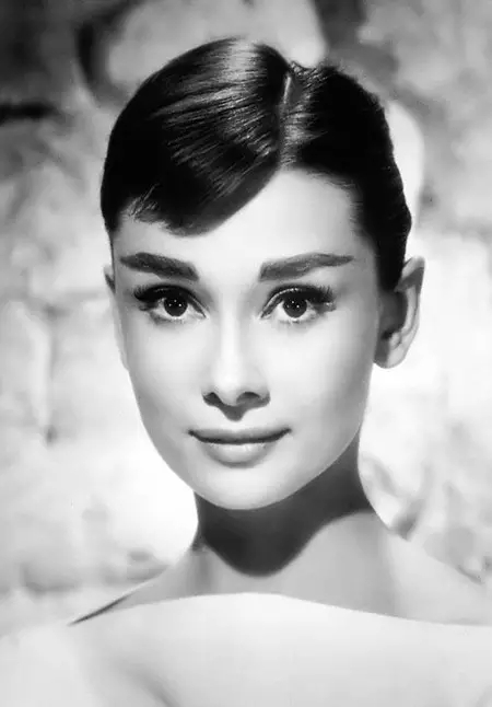 女神奧黛麗·赫本送給女人們的名言，句句發(fā)人深省！