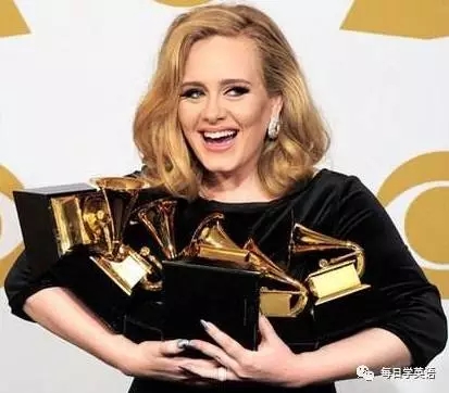 Hello 大家好，歡迎收聽每日學(xué)英語，我是小編Cynthia。每個(gè)單詞都有它的基本意思或是常用意義，但有些單詞看著特別眼熟，興許你一口就能報(bào)出它們的含義，感覺自己的詞匯量超級(jí)大，好有滿足感!殊不知你卻被它們背后一些地道的俚語用法搞蒙圈了：