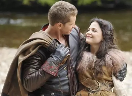 白雪公主和白馬王子的煩惱略多(被惡毒皇后一路追殺......)