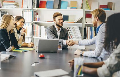 美語(yǔ)會(huì)話 133 Run into a foreign client 遇到外國(guó)客戶