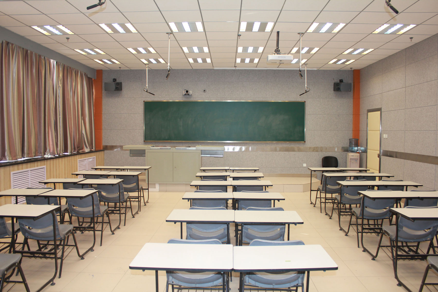 開(kāi)學(xué)季