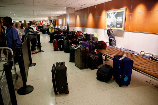 乘機(jī)出行Q&A：如何能更快取到行李？降落時(shí)為何打開遮陽板？