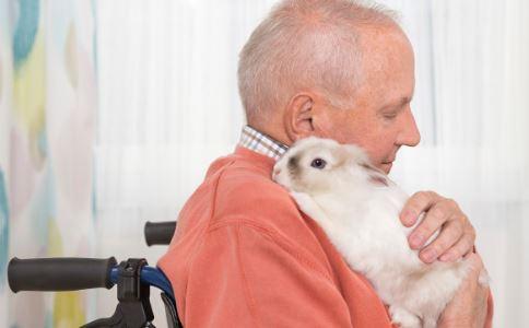 哮喘藥可有效防治阿茲海默癥！