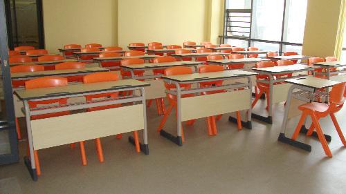 學(xué)大教育北大校區(qū)——北京市海淀區(qū)北四環(huán)西路68號(hào)左岸公社14層1410室。