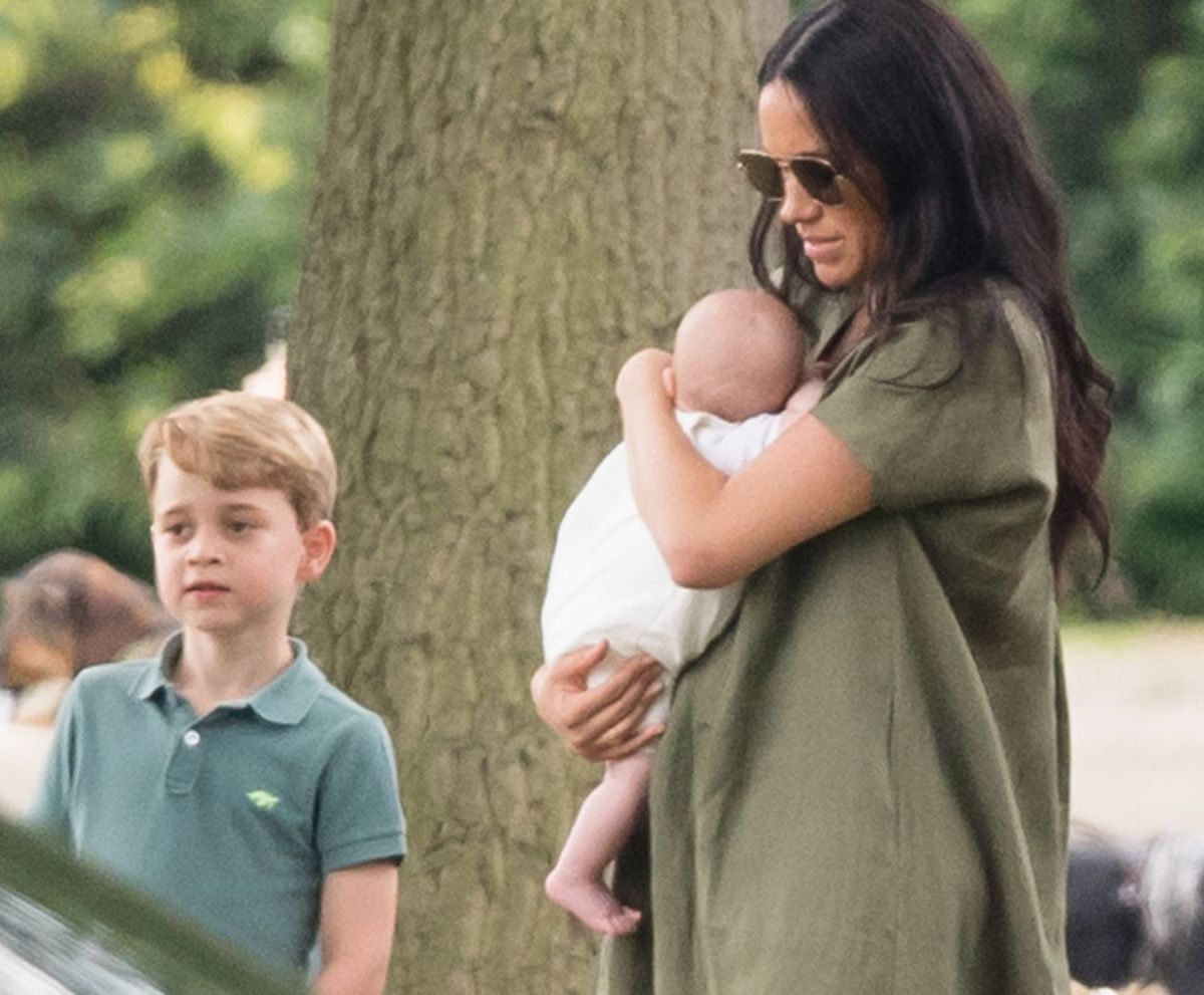 凱特、梅根和孩子們驚喜探班打馬球的爸爸們