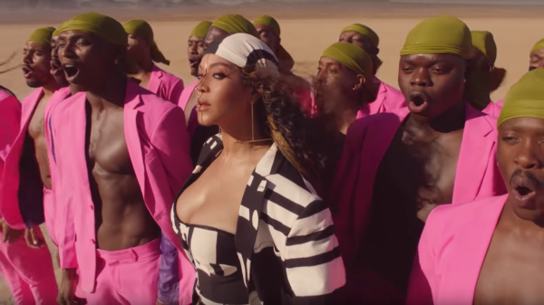 碧昂絲為《獅子王》發(fā)《精靈》MV，11套換裝