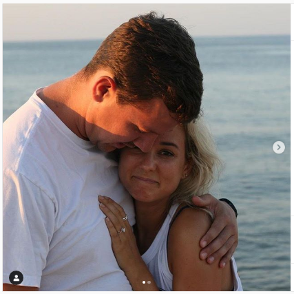 邁克·彭斯的女兒夏洛特宣布訂婚