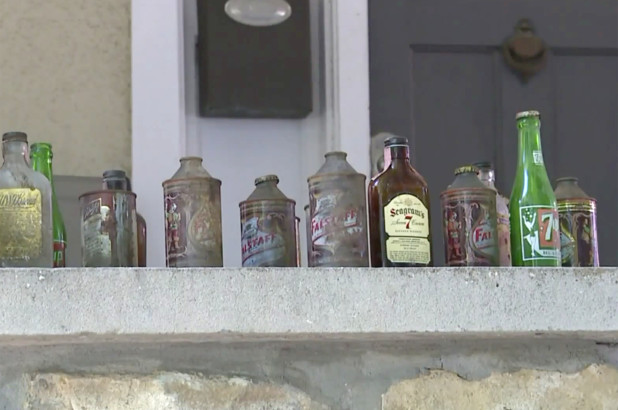 家中裝修時(shí)發(fā)現(xiàn)的舊啤酒罐、舊威士忌瓶，價(jià)值數(shù)千美元