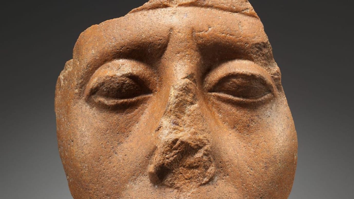 許多埃及雕像的鼻子都破壞了